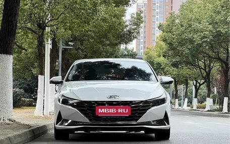 Hyundai Elantra, 2022 год, 1 430 001 рублей, 2 фотография