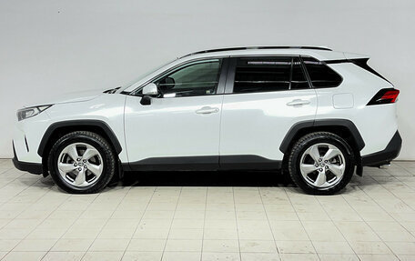 Toyota RAV4, 2021 год, 3 950 000 рублей, 8 фотография