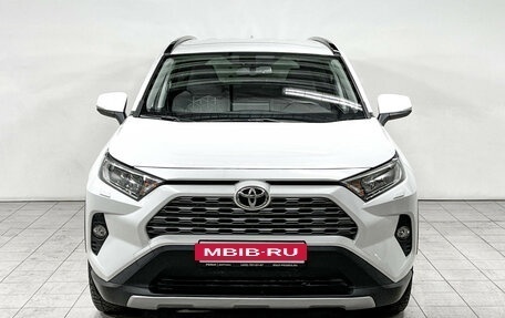 Toyota RAV4, 2021 год, 3 950 000 рублей, 2 фотография