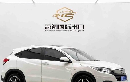 Honda Vezel, 2022 год, 1 340 000 рублей, 3 фотография