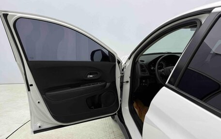 Honda Vezel, 2022 год, 1 340 000 рублей, 15 фотография