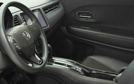 Honda Vezel, 2022 год, 1 340 000 рублей, 11 фотография