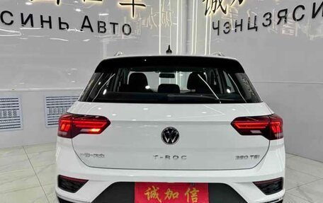 Volkswagen T-Roc I, 2022 год, 1 298 000 рублей, 6 фотография