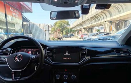 Volkswagen T-Roc I, 2022 год, 1 330 000 рублей, 8 фотография