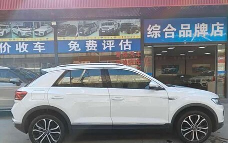 Volkswagen T-Roc I, 2022 год, 1 330 000 рублей, 7 фотография