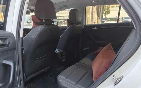 Volkswagen T-Roc I, 2022 год, 1 330 000 рублей, 9 фотография