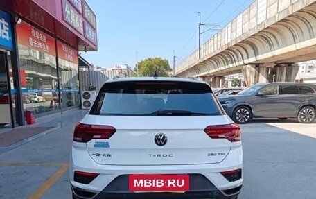 Volkswagen T-Roc I, 2022 год, 1 330 000 рублей, 6 фотография