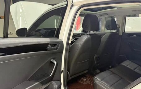 Volkswagen T-Roc I, 2022 год, 1 317 000 рублей, 14 фотография