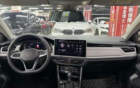 Volkswagen Bora, 2022 год, 1 185 000 рублей, 10 фотография