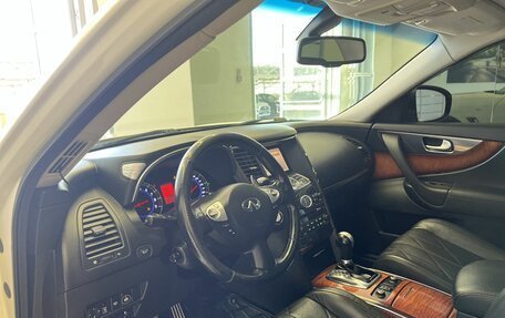 Infiniti FX II, 2010 год, 1 950 000 рублей, 15 фотография