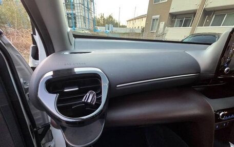 Toyota Yaris Cross, 2021 год, 1 443 000 рублей, 33 фотография