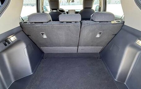 Honda Vezel, 2023 год, 1 705 000 рублей, 8 фотография