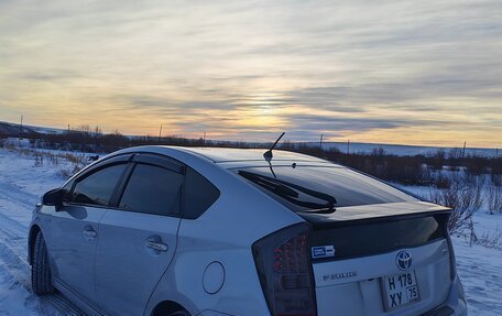 Toyota Prius, 2010 год, 1 000 000 рублей, 5 фотография