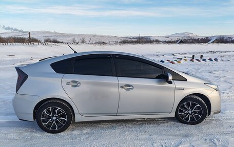 Toyota Prius, 2010 год, 1 000 000 рублей, 12 фотография