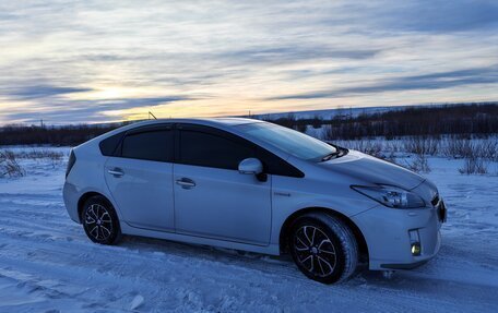 Toyota Prius, 2010 год, 1 000 000 рублей, 22 фотография