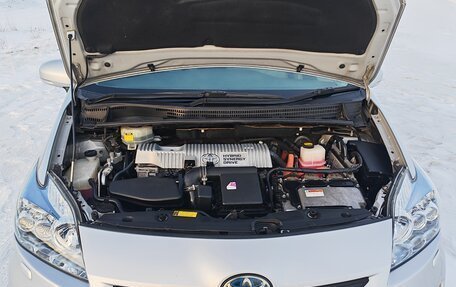 Toyota Prius, 2010 год, 1 000 000 рублей, 17 фотография