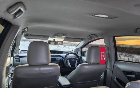 Toyota Prius, 2010 год, 1 000 000 рублей, 26 фотография