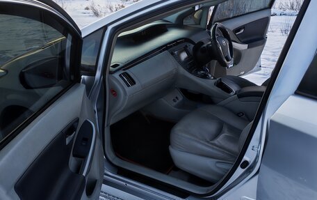 Toyota Prius, 2010 год, 1 000 000 рублей, 36 фотография