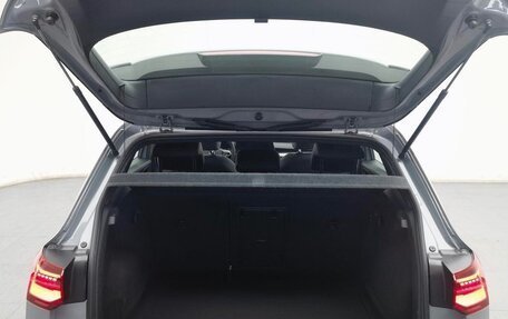 Volkswagen Golf VIII, 2022 год, 1 705 000 рублей, 13 фотография