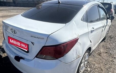 Hyundai Solaris II рестайлинг, 2016 год, 233 773 рублей, 2 фотография