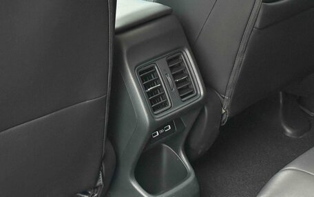 Honda Vezel, 2023 год, 1 700 000 рублей, 16 фотография