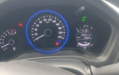 Honda Vezel, 2021 год, 2 050 000 рублей, 6 фотография