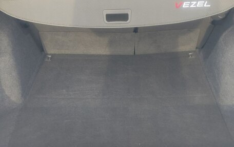 Honda Vezel, 2021 год, 2 050 000 рублей, 10 фотография