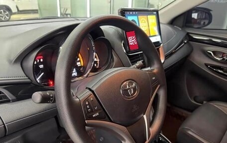 Toyota Yaris XP150 рестайлинг, 2022 год, 1 097 000 рублей, 12 фотография