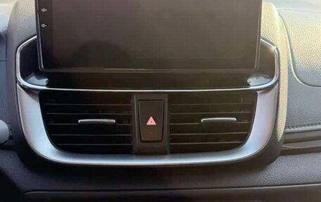 Toyota Yaris XP150 рестайлинг, 2022 год, 1 060 000 рублей, 12 фотография