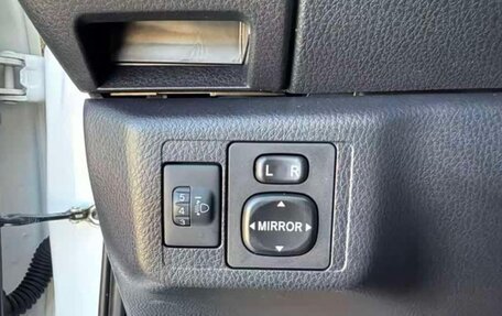 Toyota Yaris XP150 рестайлинг, 2022 год, 1 060 000 рублей, 14 фотография