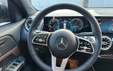 Mercedes-Benz GLB, 2021 год, 2 600 000 рублей, 10 фотография