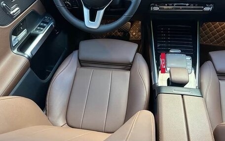 Mercedes-Benz GLB, 2021 год, 2 600 000 рублей, 13 фотография