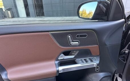 Mercedes-Benz GLB, 2021 год, 2 600 000 рублей, 18 фотография