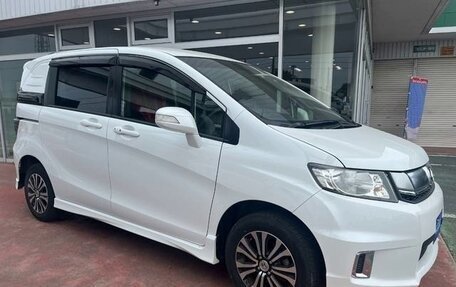 Honda Freed I, 2016 год, 1 018 000 рублей, 4 фотография