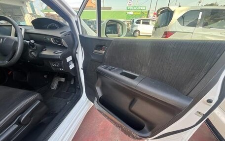 Honda Freed I, 2016 год, 1 018 000 рублей, 15 фотография