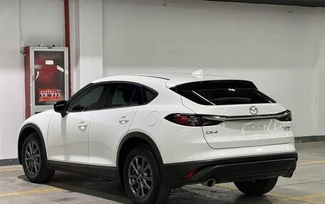 Mazda CX-4, 2021 год, 2 400 000 рублей, 5 фотография