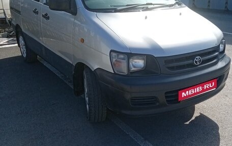 Toyota Town Ace III, 2002 год, 279 000 рублей, 1 фотография