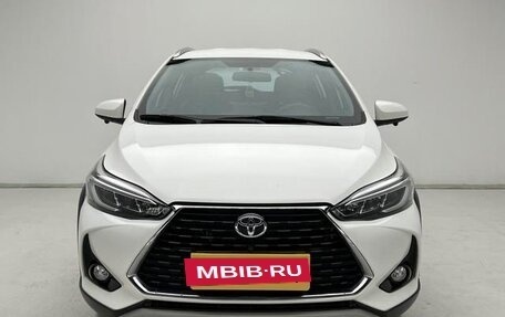 Toyota Yaris XP150 рестайлинг, 2022 год, 1 340 000 рублей, 2 фотография