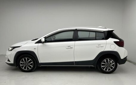 Toyota Yaris XP150 рестайлинг, 2022 год, 1 340 000 рублей, 4 фотография