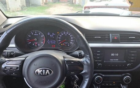 KIA Rio IV, 2021 год, 883 500 рублей, 8 фотография