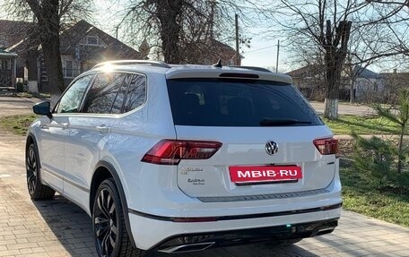 Volkswagen Tiguan II, 2020 год, 2 850 000 рублей, 4 фотография