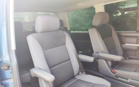 Volkswagen Multivan T5, 2010 год, 3 500 000 рублей, 11 фотография