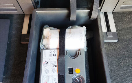 Volkswagen Multivan T5, 2010 год, 3 500 000 рублей, 15 фотография