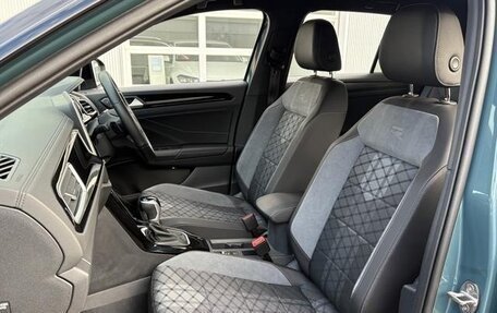 Volkswagen T-Roc I, 2023 год, 2 450 888 рублей, 14 фотография