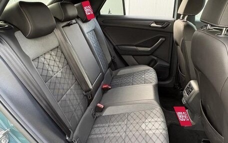 Volkswagen T-Roc I, 2023 год, 2 450 888 рублей, 13 фотография