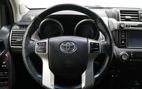 Toyota Land Cruiser Prado 150 рестайлинг 2, 2016 год, 3 989 000 рублей, 11 фотография