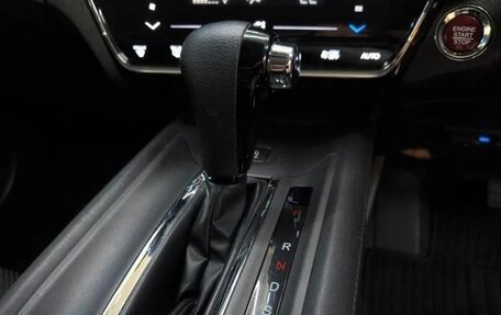 Honda Vezel, 2015 год, 1 132 000 рублей, 30 фотография