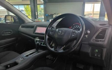Honda Vezel, 2015 год, 1 132 000 рублей, 33 фотография