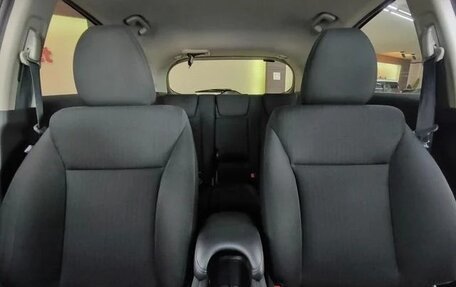 Honda Vezel, 2015 год, 1 132 000 рублей, 39 фотография