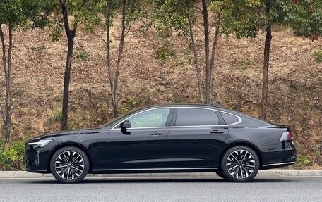 Volvo S90 II рестайлинг, 2025 год, 5 980 000 рублей, 6 фотография